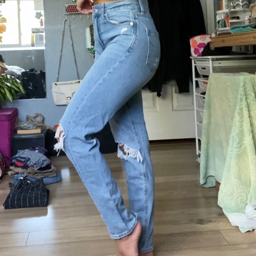 American Eagle Mom Jeans